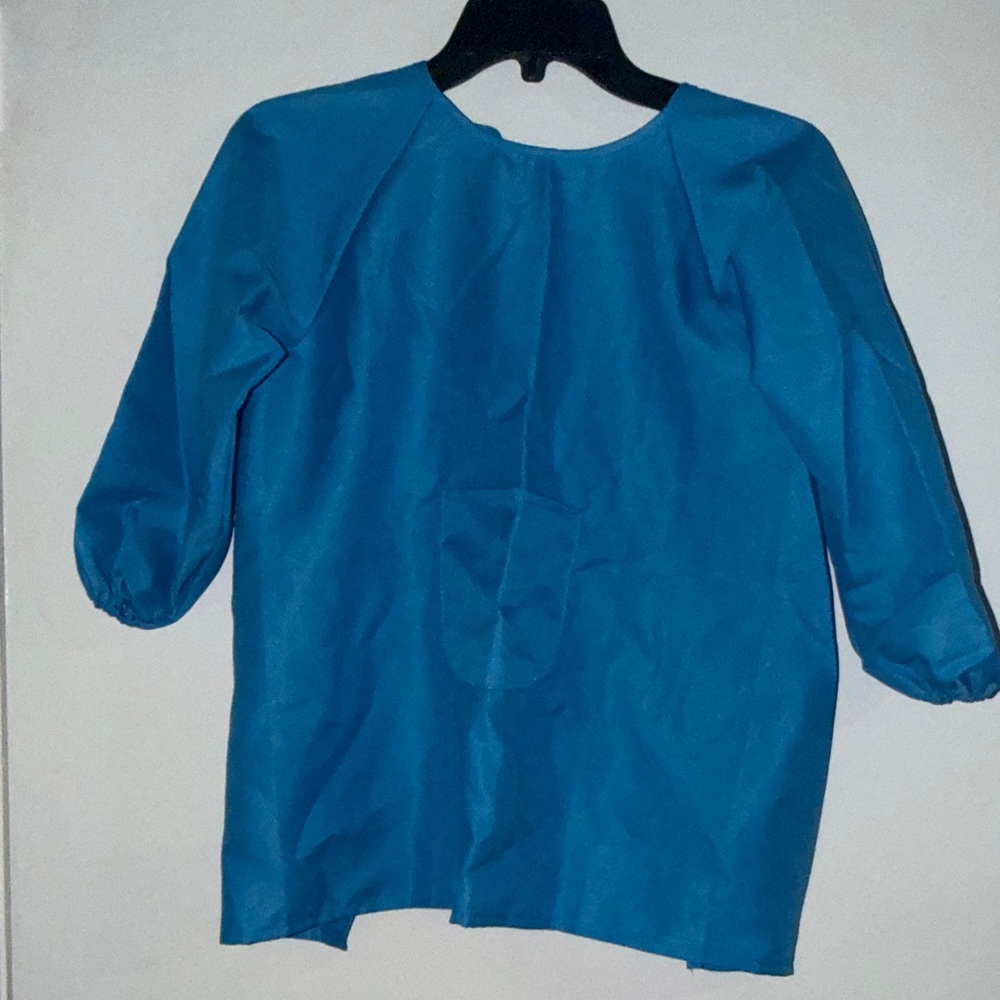 Kid’s aprons bundle of 12, size medium, various colors.